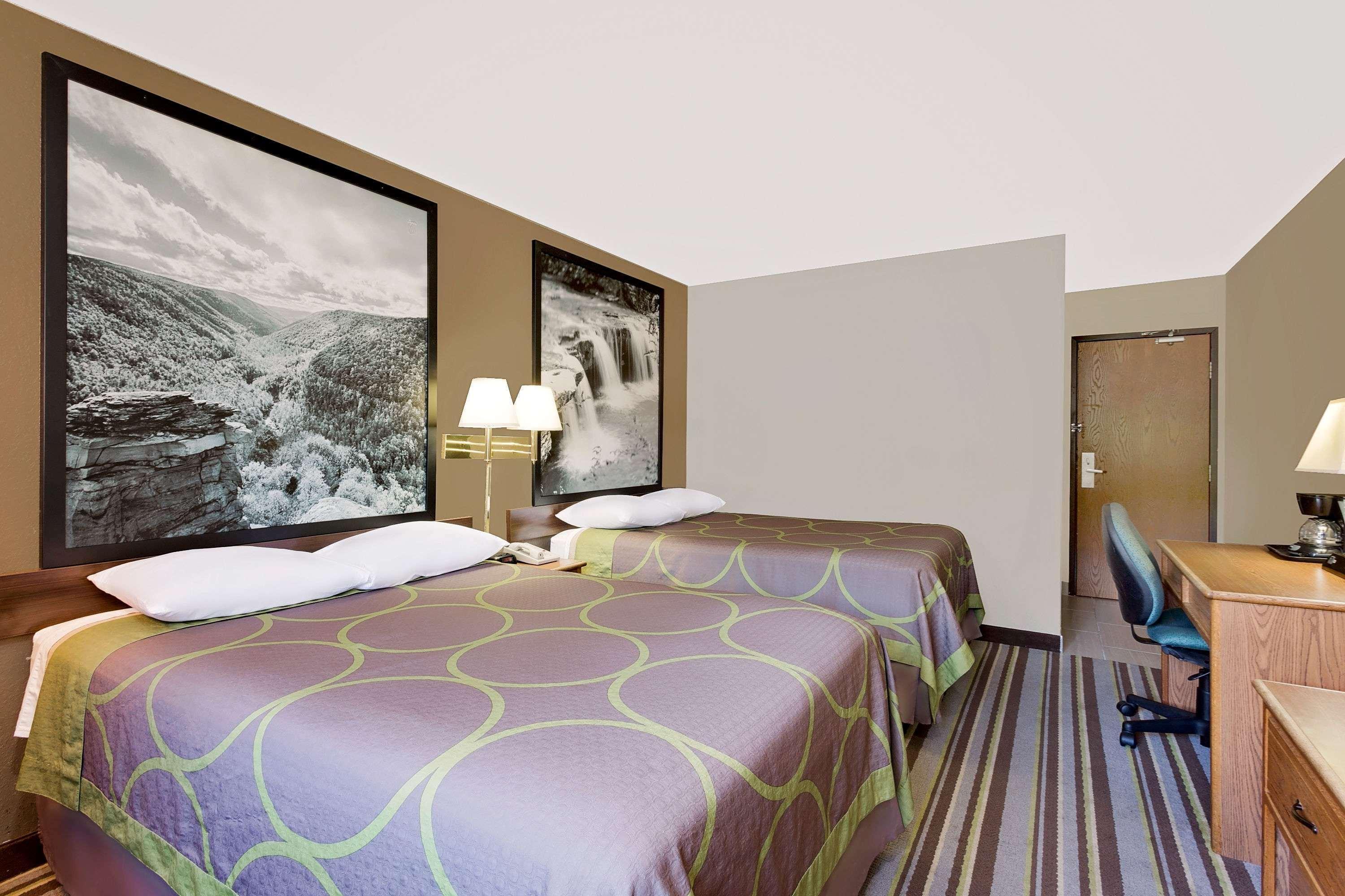 Hotel Super 8 By Wyndham Elkins Esterno foto